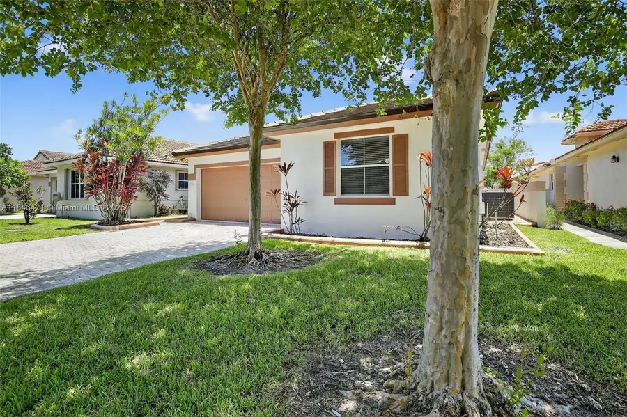 7306 NW 1st Mnr, Plantation, FL 33317 - Image #3