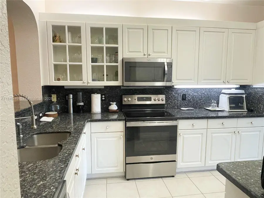 7635 Southampton Ter #201, Tamarac, FL 33321 - Image #2