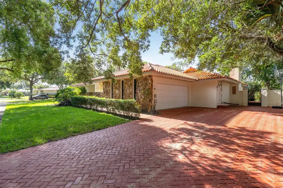 7210 W Troon Cir, Miami Lakes, FL 33014 - Image #3