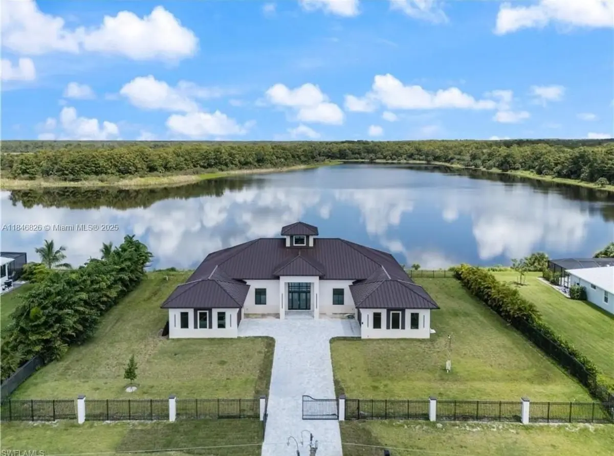 35XX Everglades Blvd, Naples, FL 34120 - Image #1