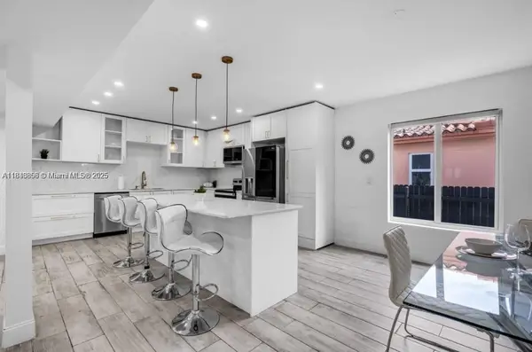 420 NE 90th St, El Portal, FL 33138