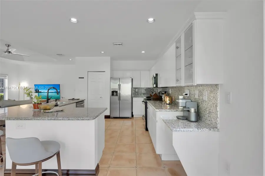 7301 NW 107th Pl, Doral, FL 33178 - Image #3