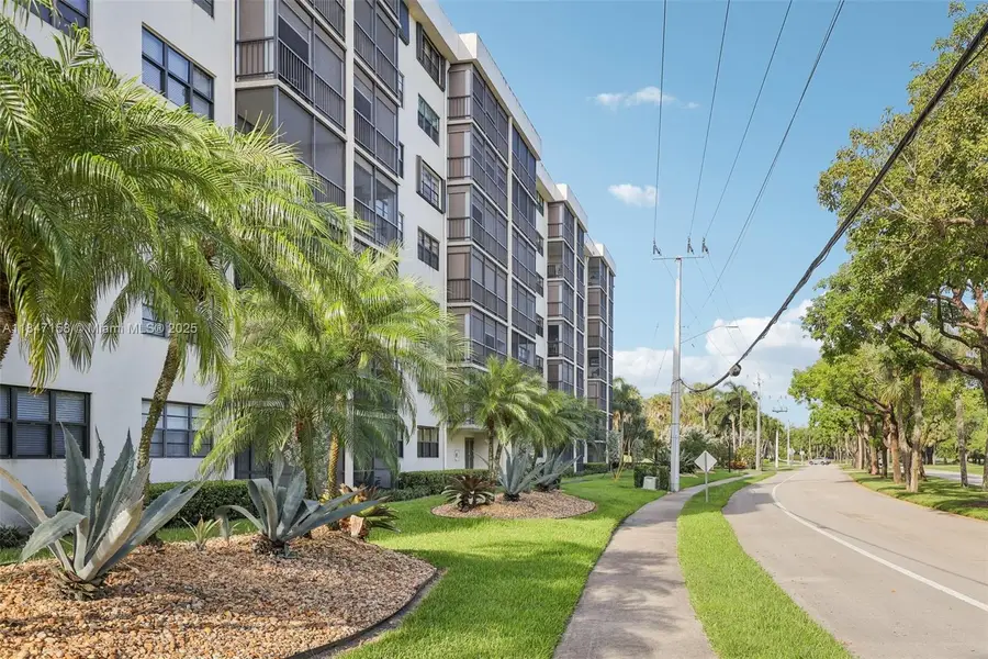 2400 Deer Creek Country Club Blvd #309-1, Deerfield Beach, FL 33442 - Image #3