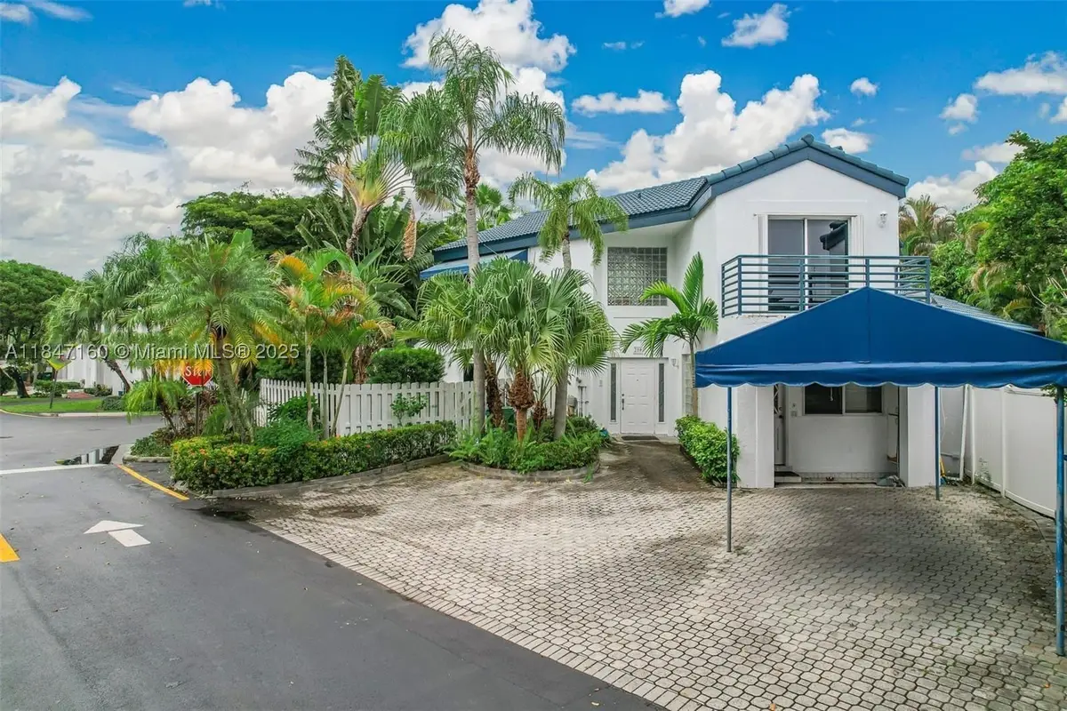 250 NE 212th St, Miami, FL 33179 - #1