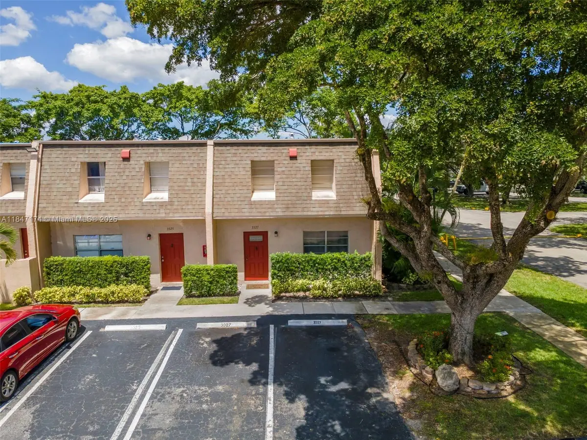 3327 Mallard Close #43, Pompano Beach, FL 33064 - Image #1