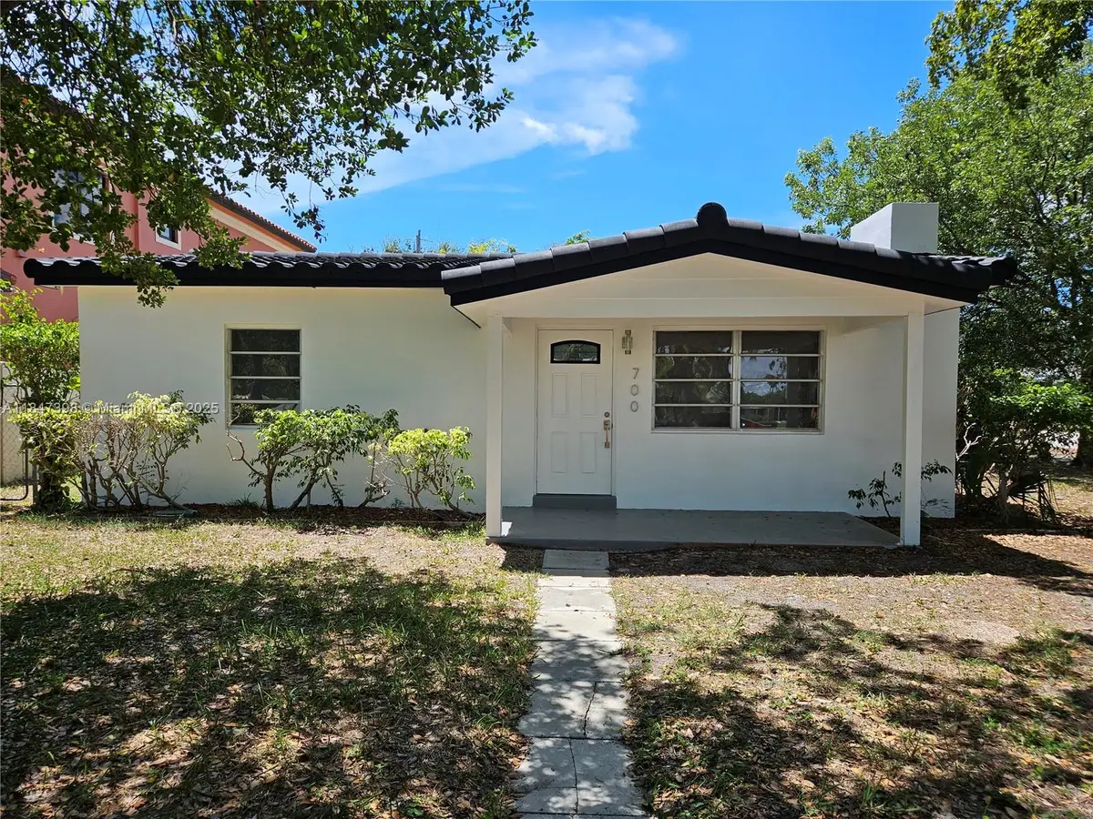 700 NE 7th St, Pompano Beach, FL 33060 - Image #1