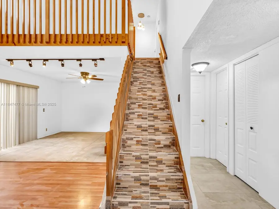 6326 NW 170 Ter, Hialeah, FL 33015 - Image #2