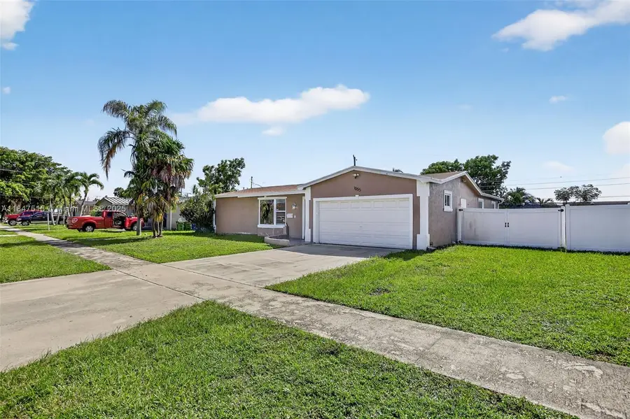 1055 NW 66th Ave, Margate, FL 33063 - Image #2