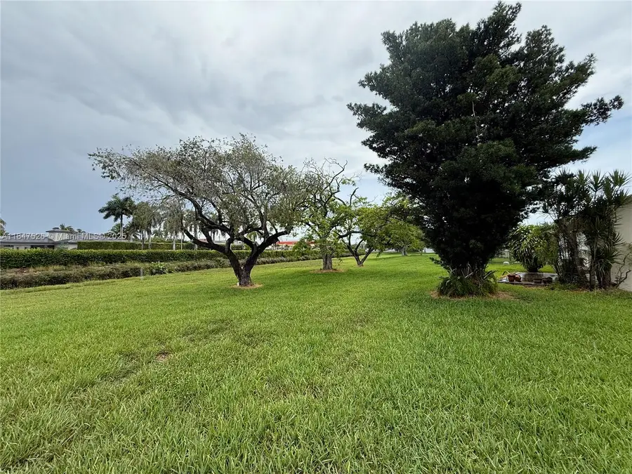 13821 SW 42nd Ter, Miami, FL 33175 - Image #2