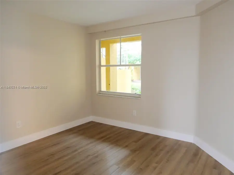 9640 NW 2nd St #5-206, Pembroke Pines, FL 33024 - Image #3