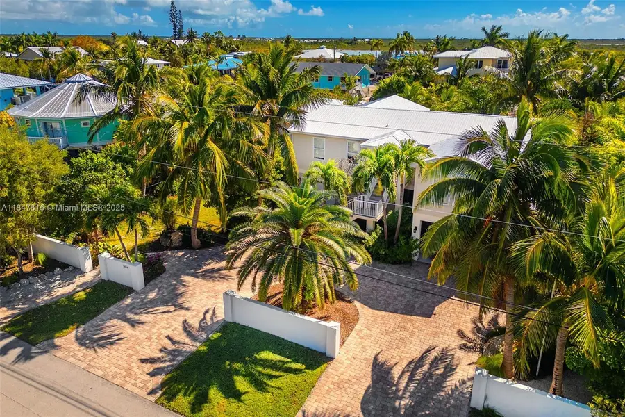 17054 Coral Dr, Summerland Key, FL 33042 - Image #3