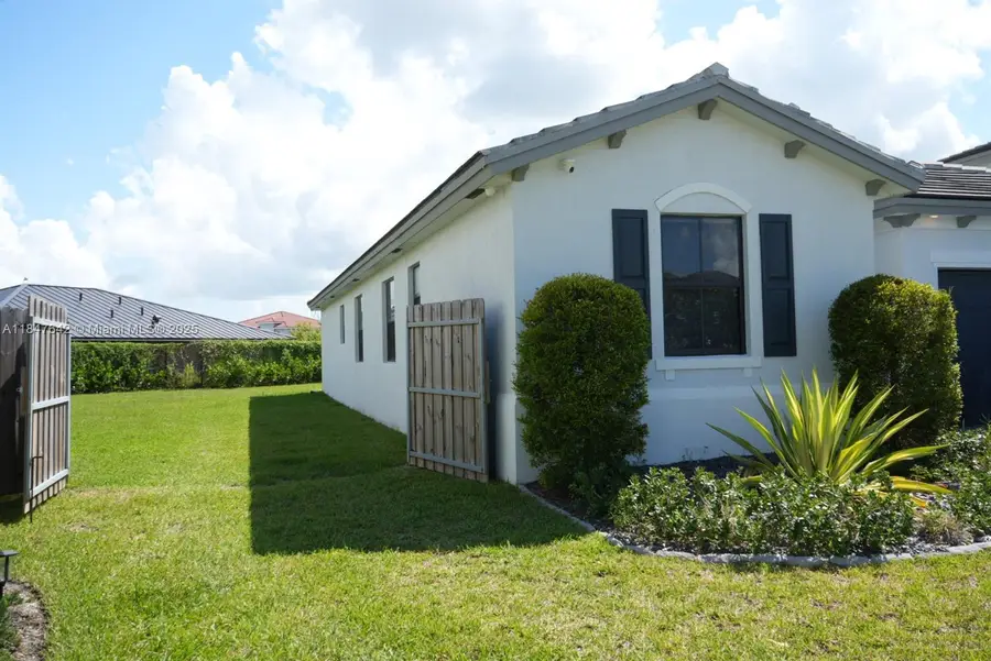 13321 SW 284th Ter, Homestead, FL 33033 - Image #2