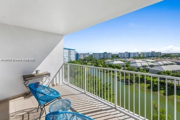 3850 Washington St #910, Hollywood, FL 33021 - Image #1