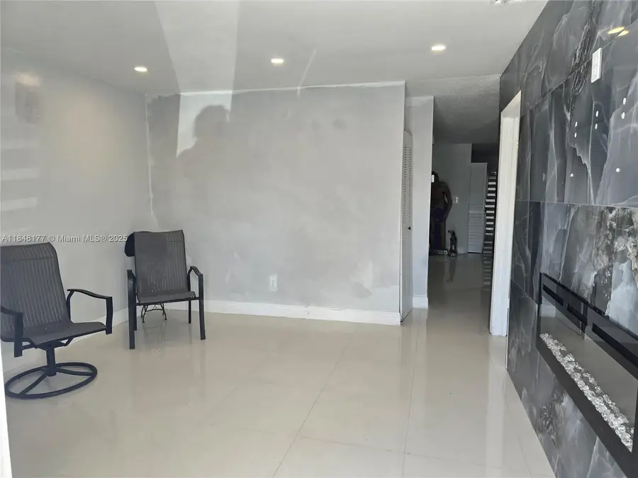 11465 NW 88th Ct, Hialeah Gardens, FL 33018 - Image #3