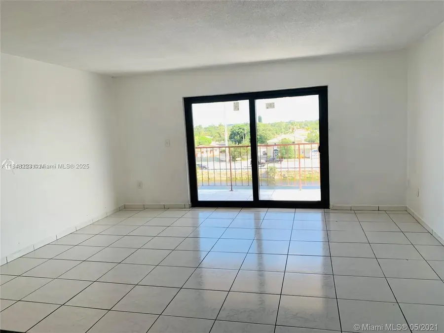 1325 W 68th St #221, Hialeah, FL 33014 - Image #2
