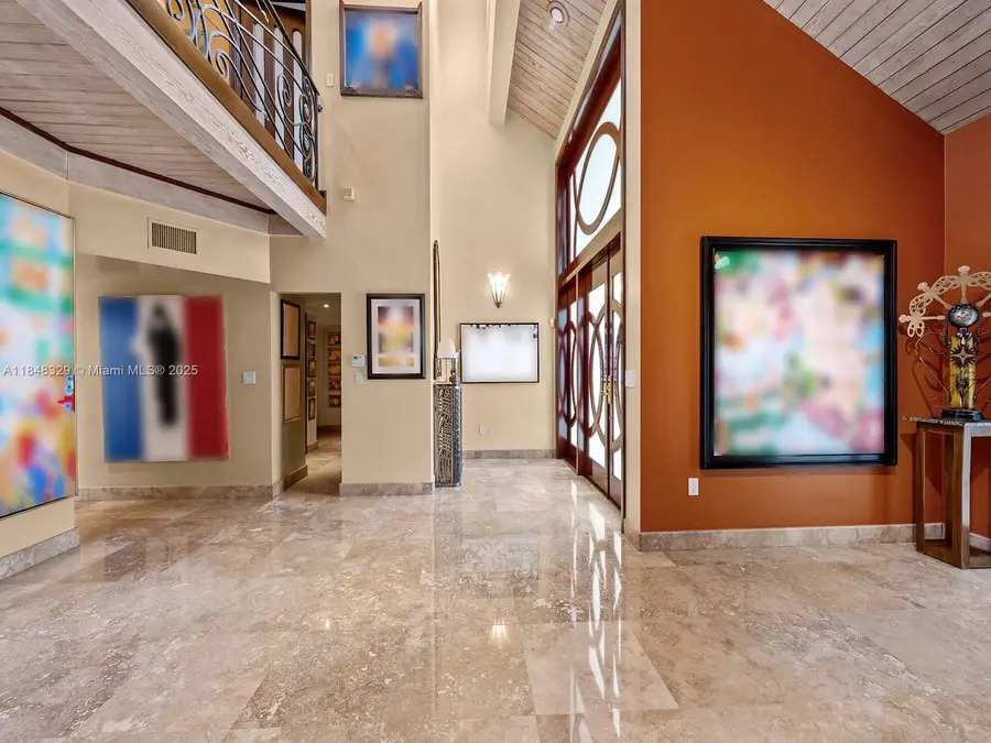 20251 W Oak Haven Cir, Miami, FL 33179 - #2