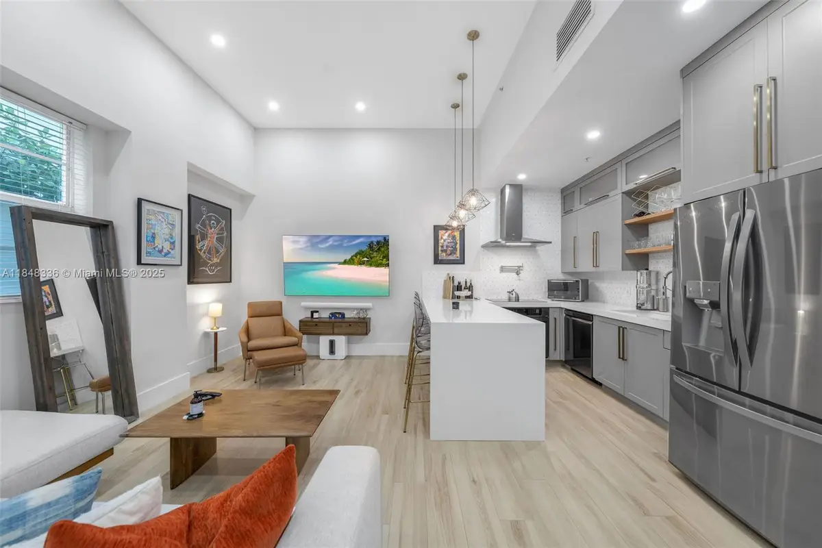 935 Euclid Ave #5, Miami Beach, FL 33139 - Image #1