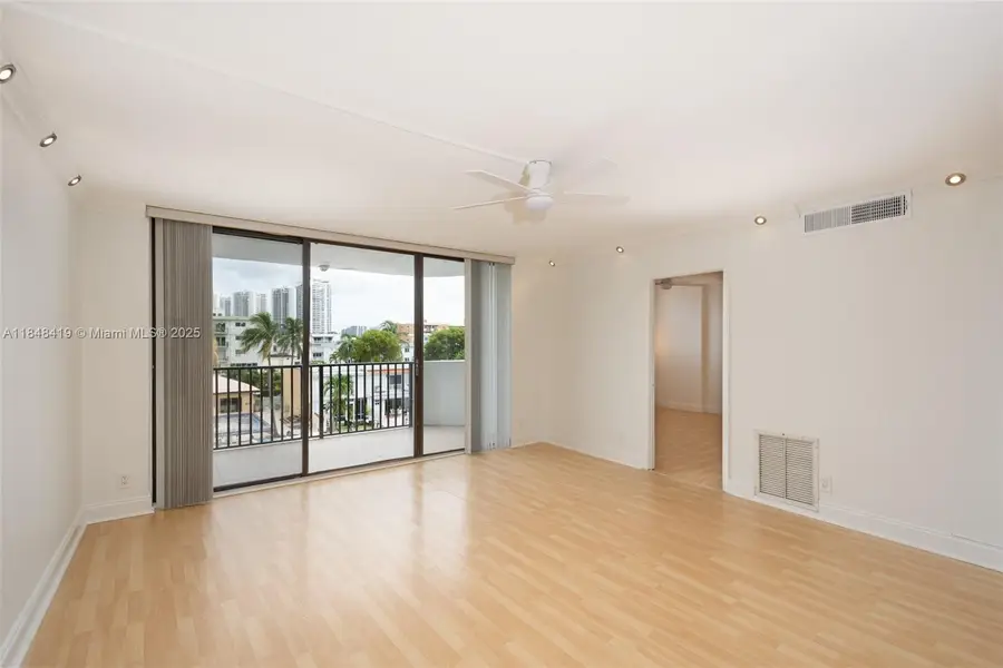 3703 NE 166th St #408, North Miami Beach, FL 33160 - Image #3