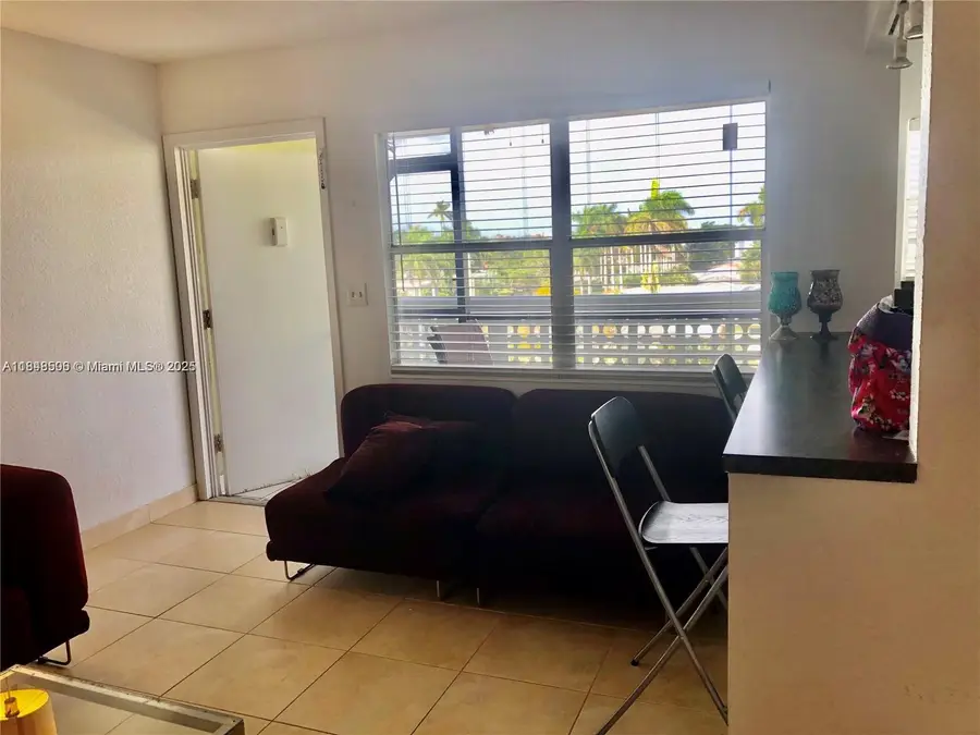 1425 Arthur St #514B, Hollywood, FL 33020 - Image #3