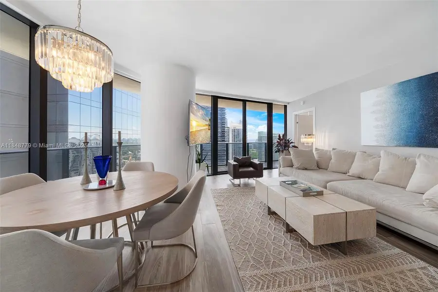 801 S Miami Ave #3504, Miami, FL 33130 - Image #2