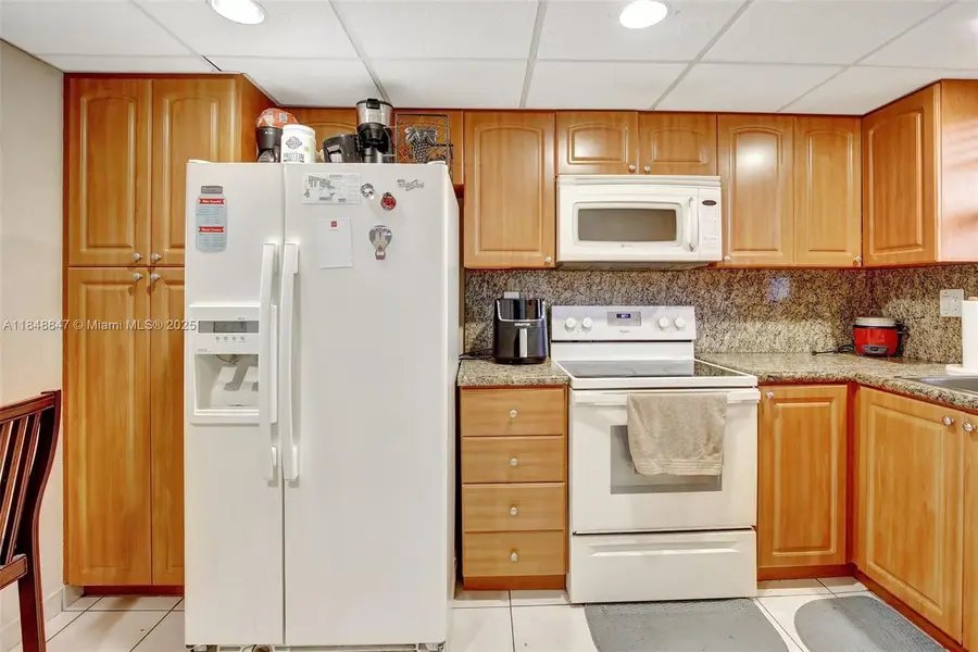 3001 W Rolling Hills Cir #601, Davie, FL 33328 - Image #3