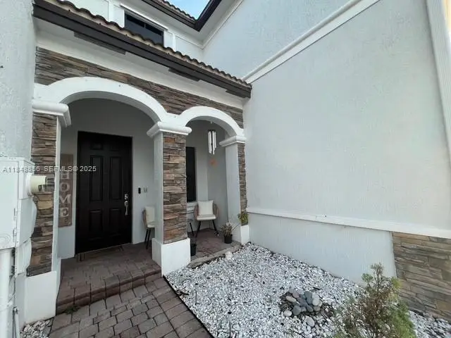 11290 NW 88th Ter, Doral, FL 33178 - Image #2