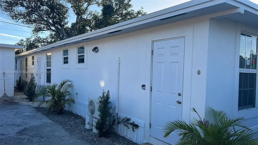 9674 NW 10th Ave, Miami, FL 33150 - Image #2