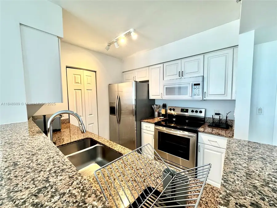 1155 Brickell Bay Dr #906, Miami, FL 33131 - #2