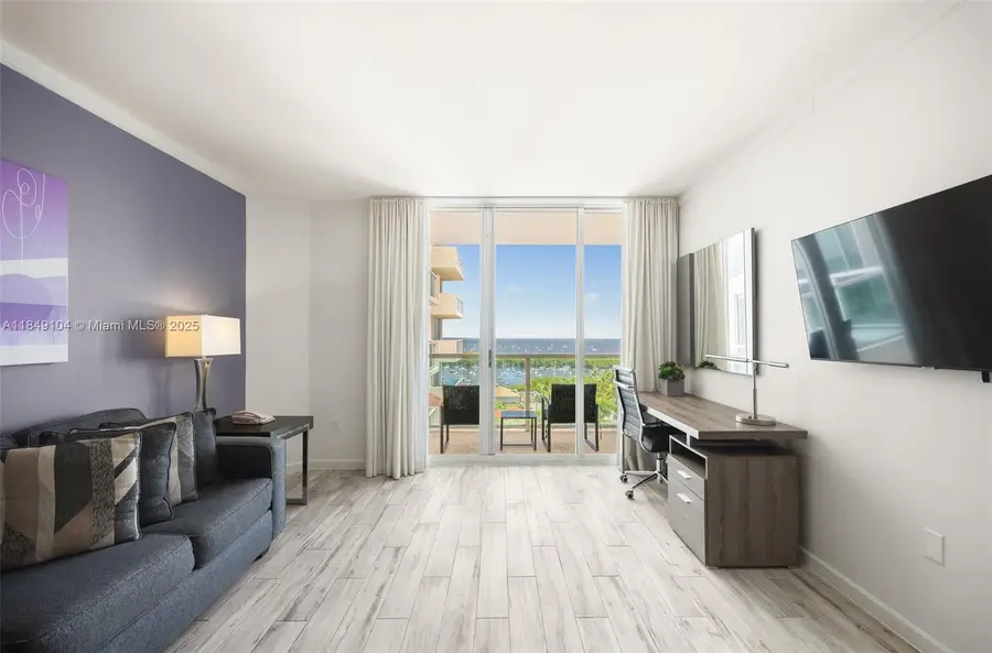 2889 Mcfarlane Rd #1014, Coconut Grove, FL 33133 - Image #3