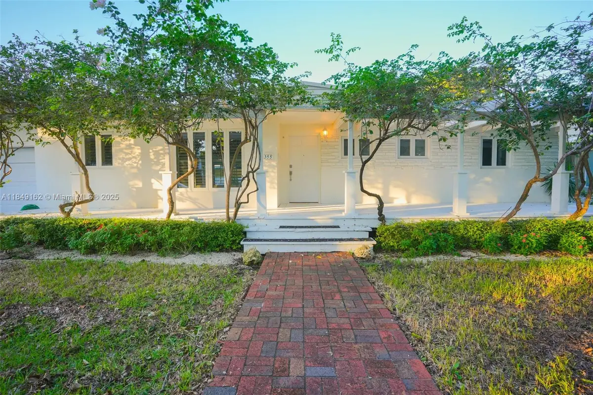 355 Redwood Ln, Key Biscayne, FL 33149 - Image #1