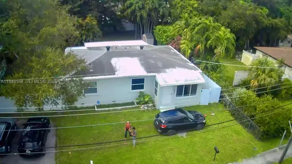 204 SW 7th Ave, Hallandale Beach, FL 33009