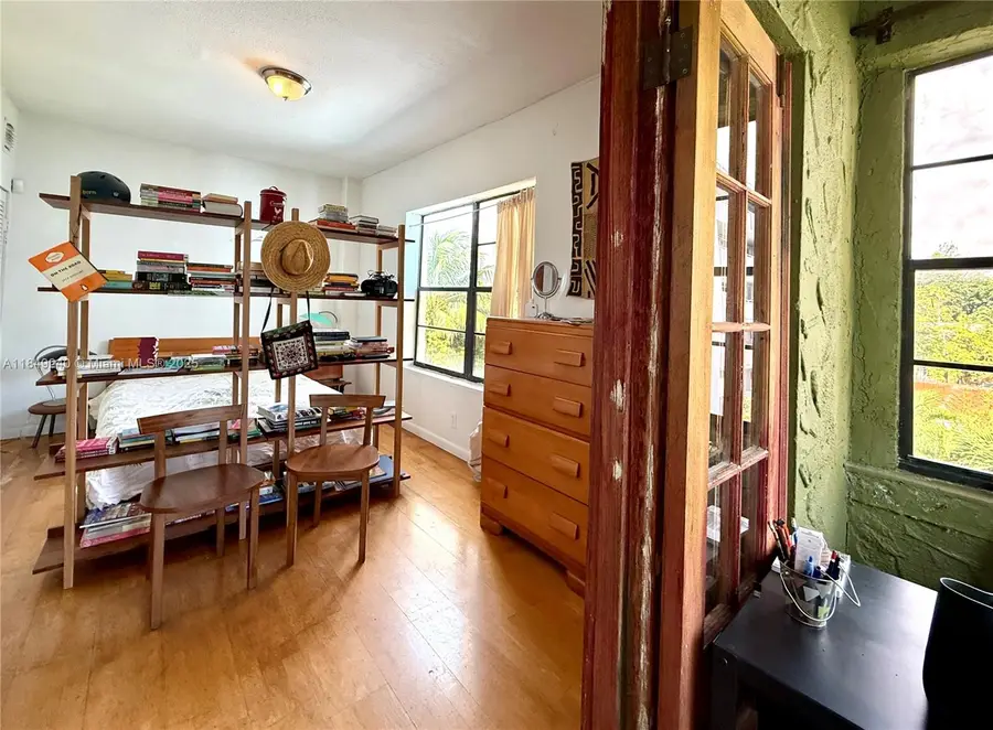 934 Michigan Ave #304, Miami Beach, FL 33139 - Image #3