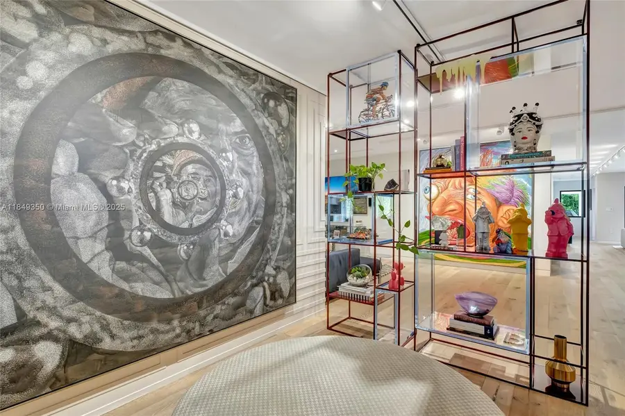 2152 Prairie Ave, Miami Beach, FL 33139 - Image #2