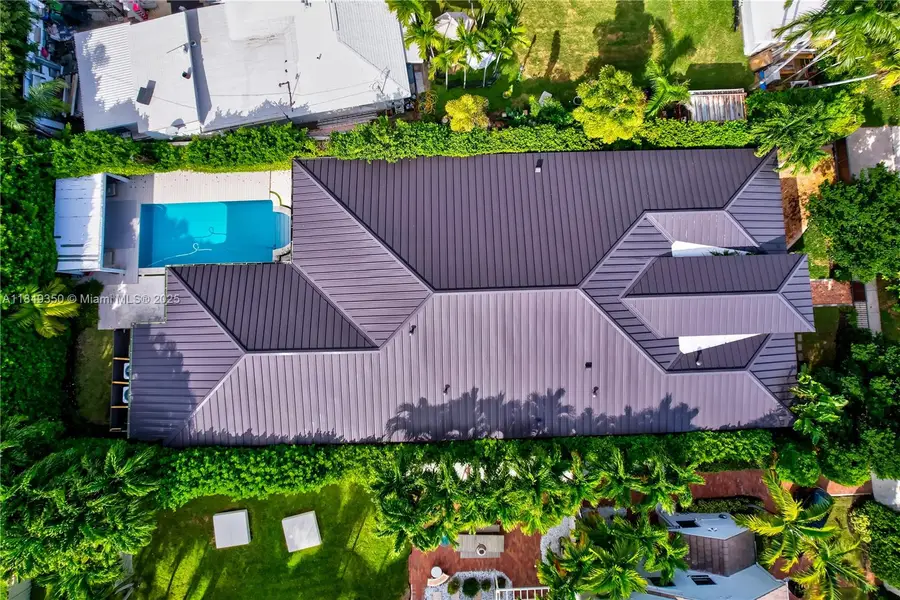 2152 Prairie Ave, Miami Beach, FL 33139 - Image #3