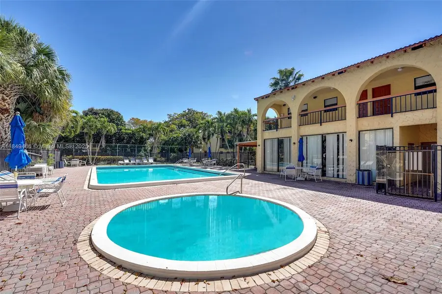 7777 Grande St, Sunrise, FL 33351 - Image #3