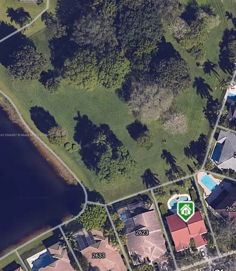 2613 Oakbrook Dr, Weston, FL 33332 - Image #2