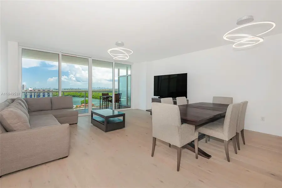 400 Sunny Isles Blvd #1819 ONE LEVEL, Sunny Isles Beach, FL 33160 - #2