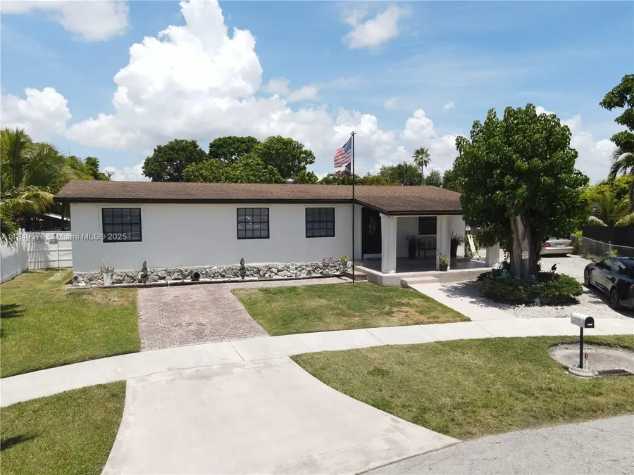 9971 SW 198th St, Cutler Bay, FL 33157 - Image #2