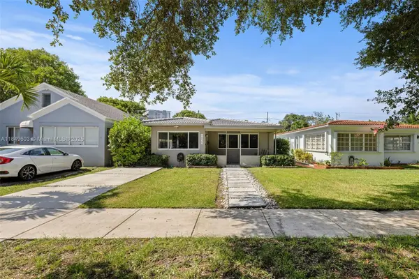 1655 Jefferson St, Hollywood, FL 33020