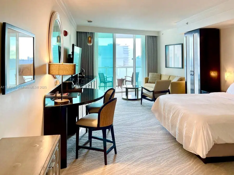 4391 Collins Ave #918, Miami Beach, FL 33140 - Image #2