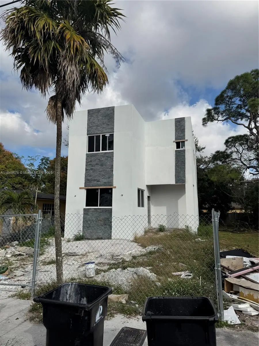 518 NW 13th Ave, Fort Lauderdale, FL 33311 - Image #1