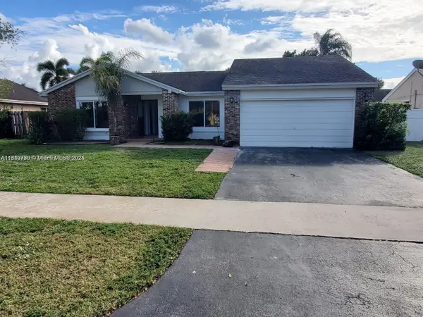 11742 SW 52nd St, Cooper City, FL 33330