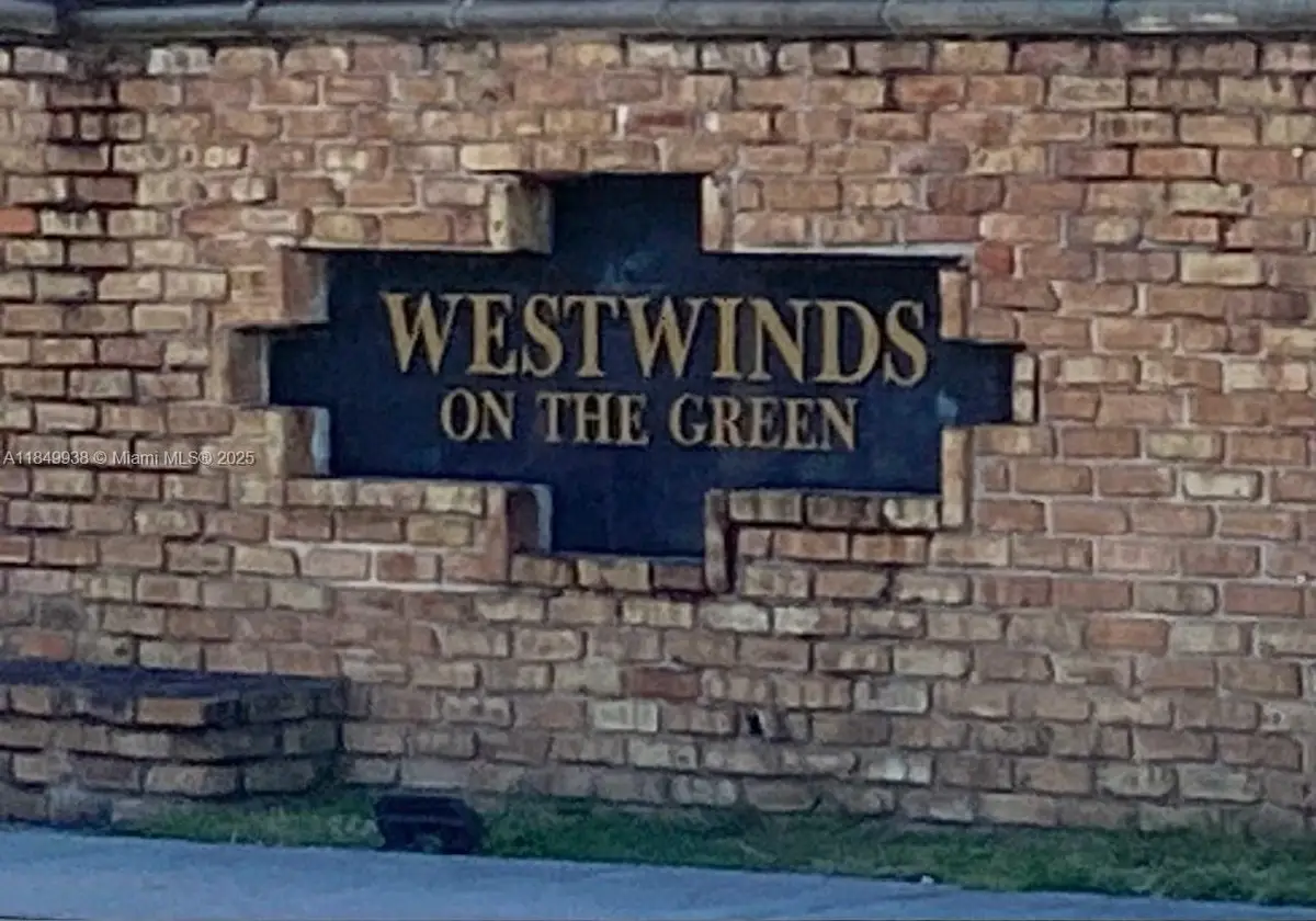 241 Wimbledon Lake Dr #241, Plantation, FL 33324 - Image #1