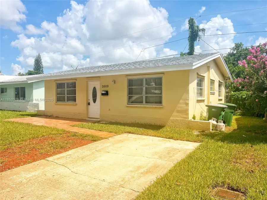 2609 NW 54th St, Tamarac, FL 33309 - Image #2