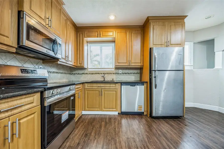 7331 Cleveland St, Hollywood, FL 33024 - Image #3