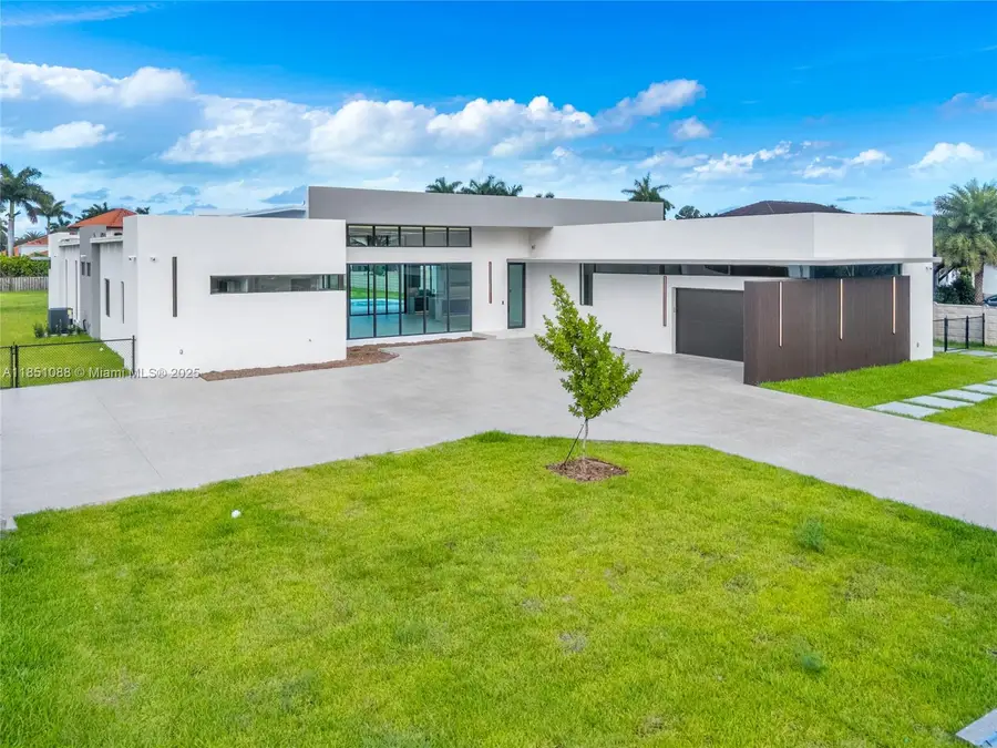 12190 NW 6th St, Miami, FL 33182 - Image #2