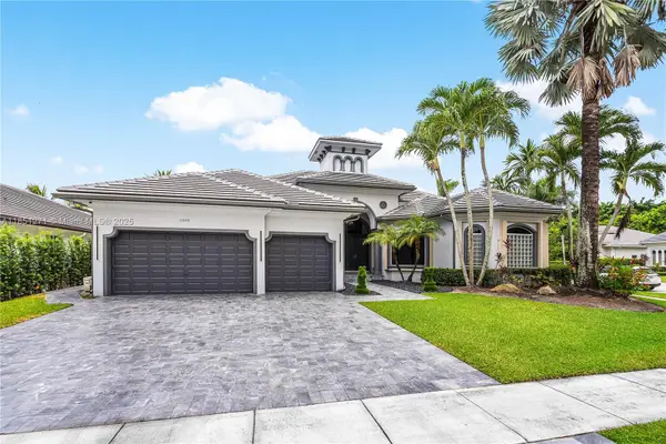 11098 Canary Island Ct, Plantation, FL 33324