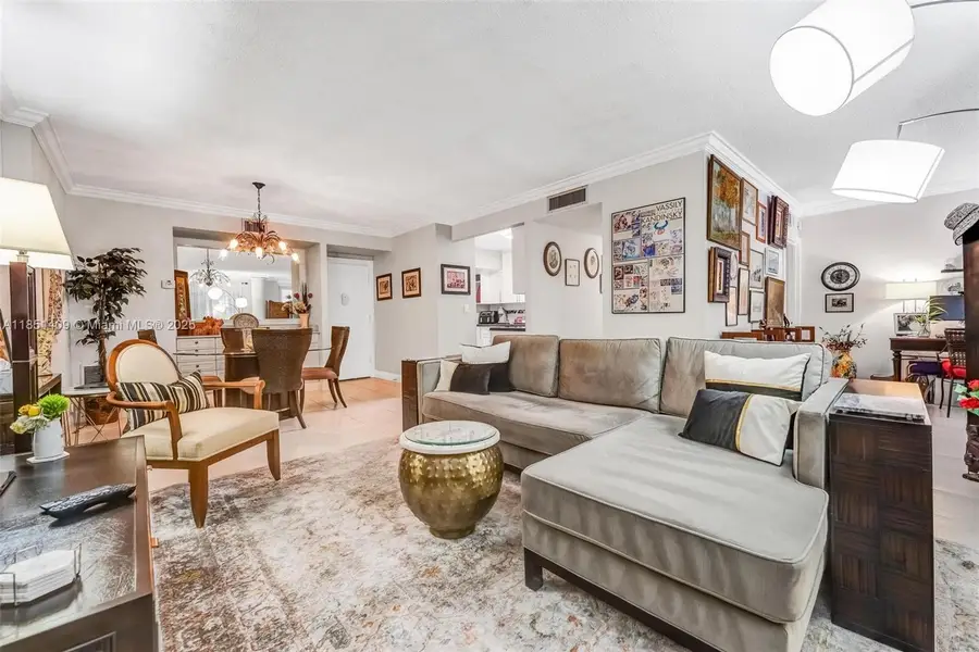 4330 Hillcrest Dr #516, Hollywood, FL 33021 - Image #2