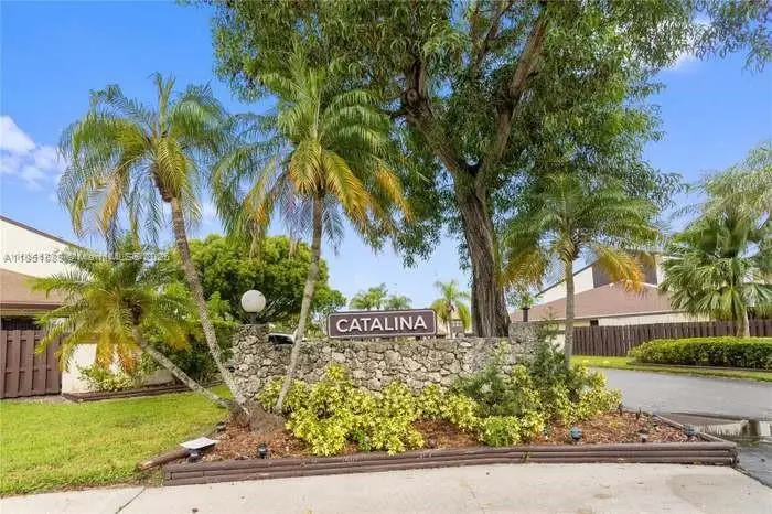 267 NE 201st Ter, Miami, FL 33179 - Image #1