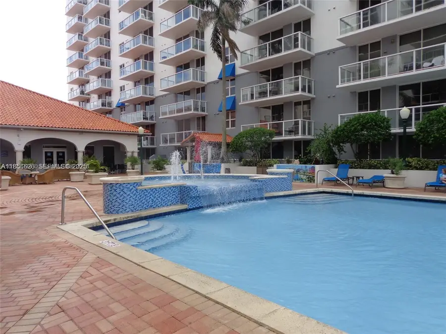 5091 NW 7th St #711, Miami, FL 33126 - Image #2